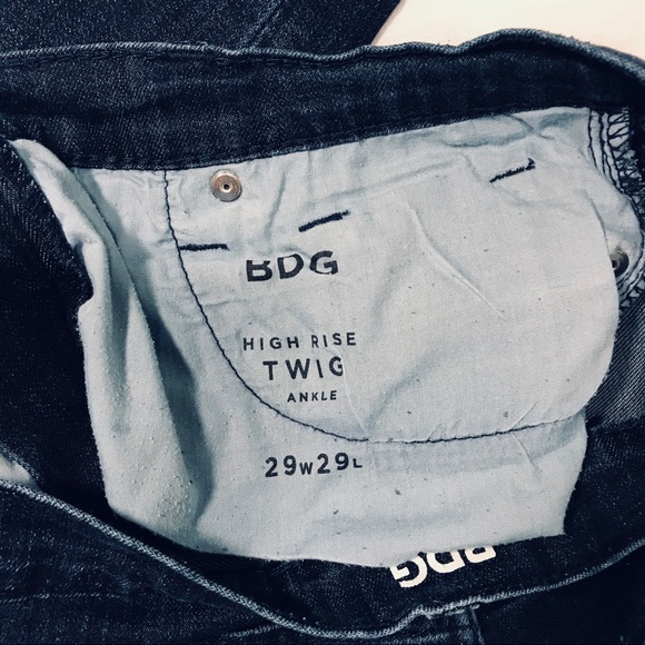 NWOT URBAN OUTFITTERS BDG Twig High-rise Denim - Picture 3 of 7